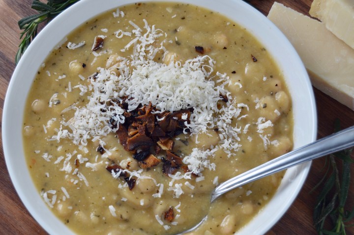 White Bean Stew with&nbsp;Rosemary