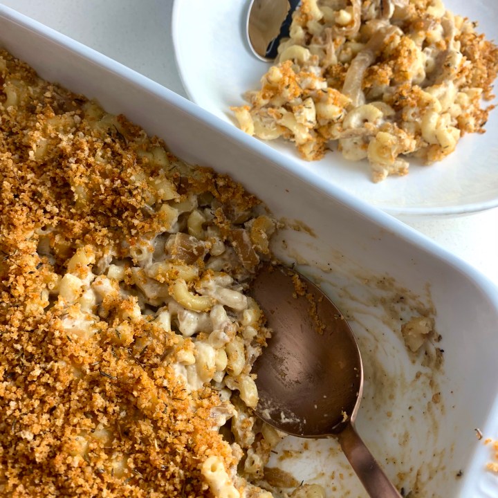 French Onion Mac & “Cheese”&nbsp;(vegan)