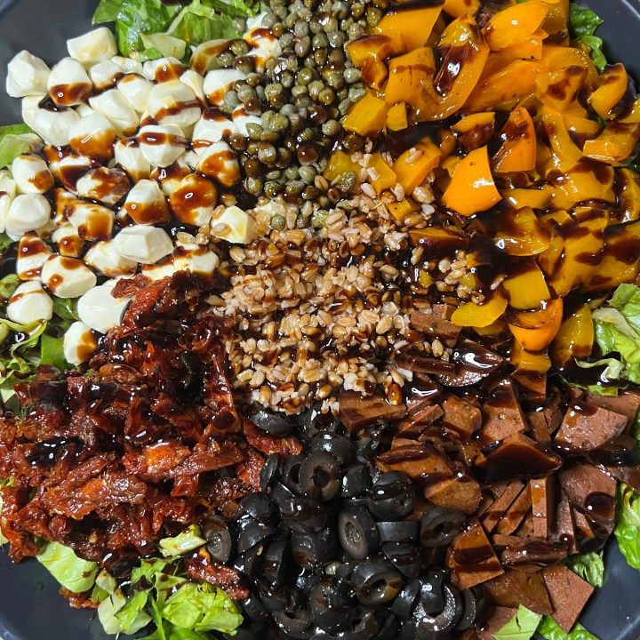 The Best Italian Chopped Salad&nbsp;(vegetarian)