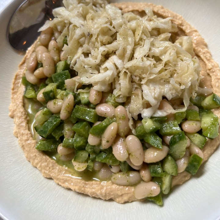 Hummus Bowls with White Bean Salad&nbsp;(plant-based)
